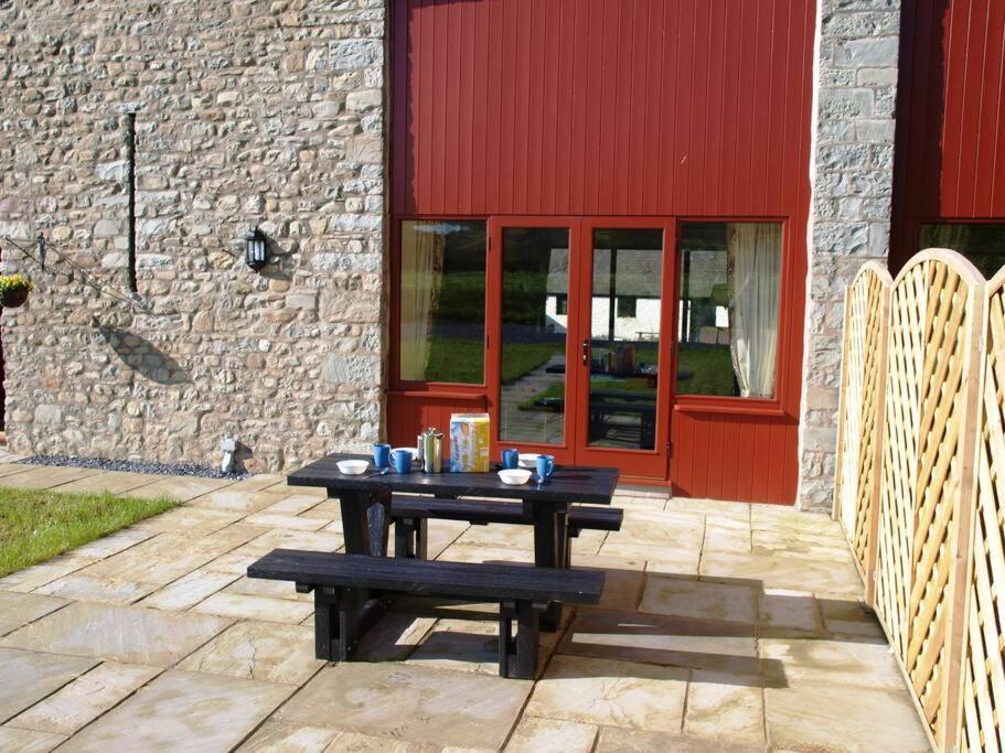 Peregrine Stable Cottage Llandovery Exterior photo